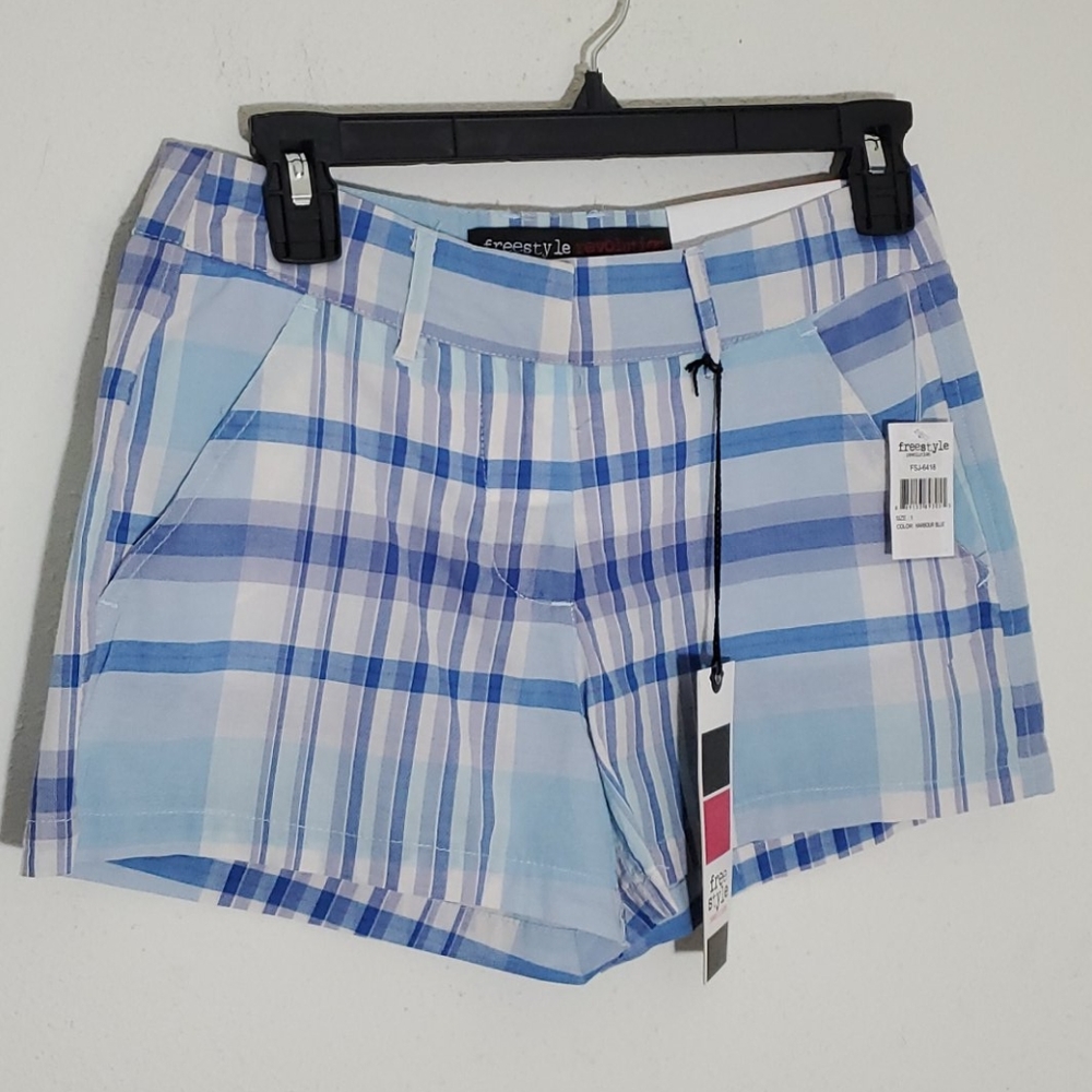 🆕️ freestyle revolution Plaid shorts